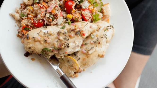Salmon dengan Quinoa pada Protein Diet